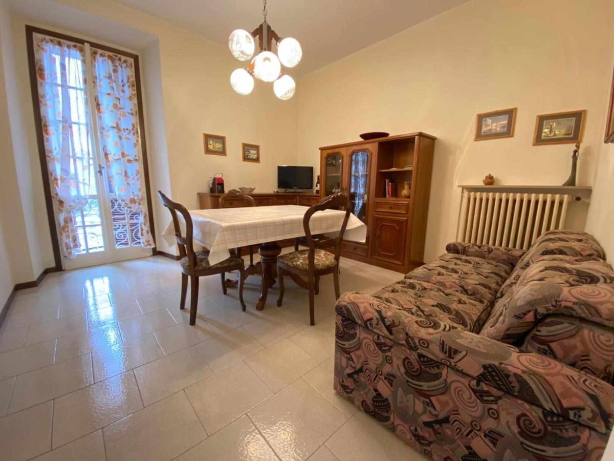 Casa Vacanza Amelia Bosisio Parini Eksteriør billede